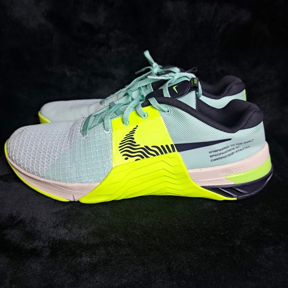 Nike Metcon 8 Green Yellow Mens US Size 11.5 EUR 45.5 DO9328-300 Sneakers